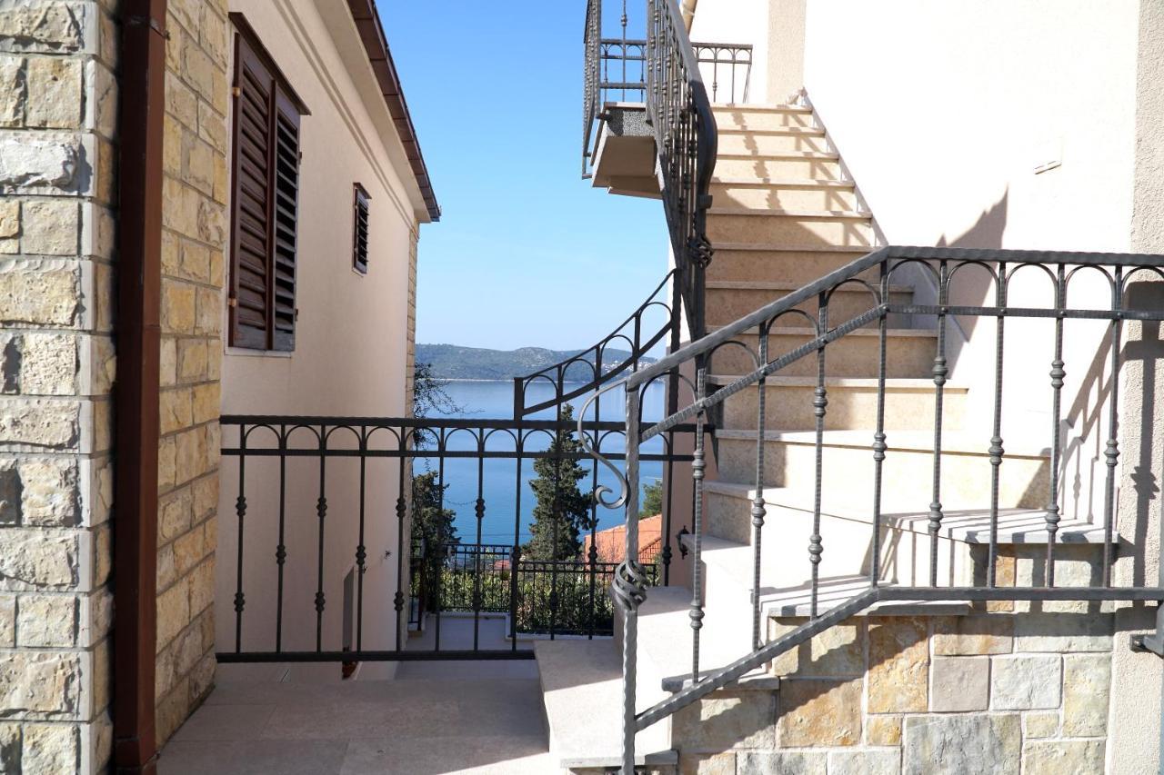 Cvita Apartments Трогир Экстерьер фото
